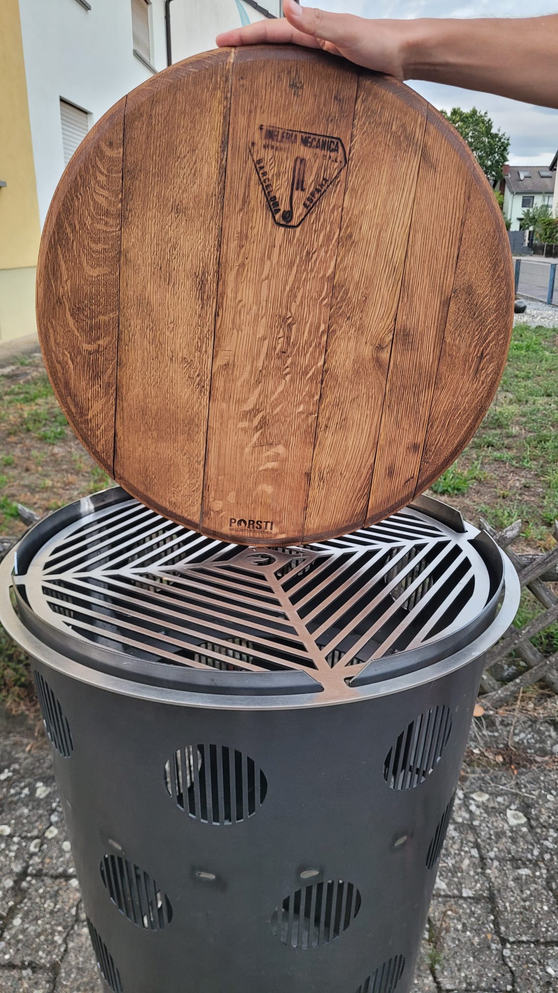 Feuertonne Groß mit Grillrost – Bild 15