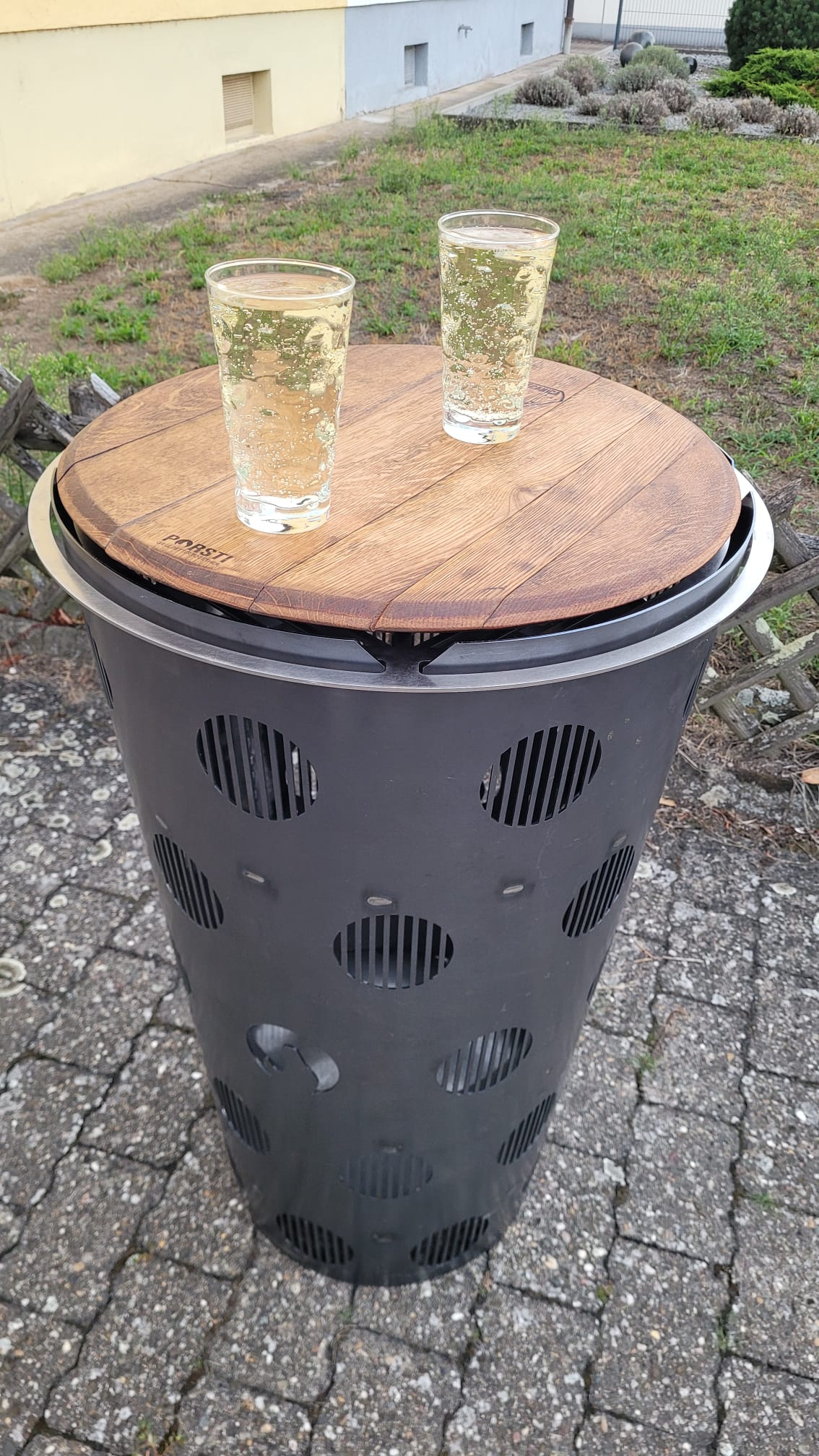 Feuertonne Groß mit Grillrost – Bild 16